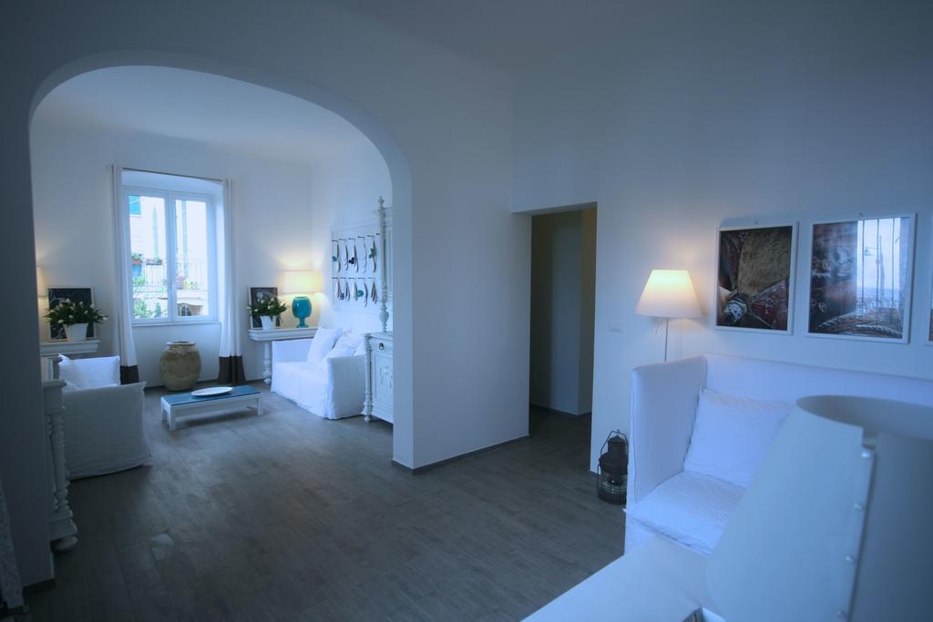 ノーリ Ca' De Tobia Bed & Breakfast エクステリア 写真